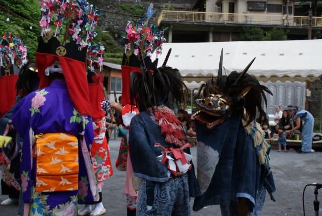 白髭神社獅子舞の様子の写真