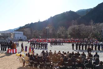 消防団員整列